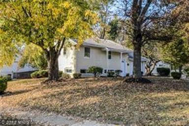 7020 Hastings Dr, Capitol Heights, MD 20743 - photo 1