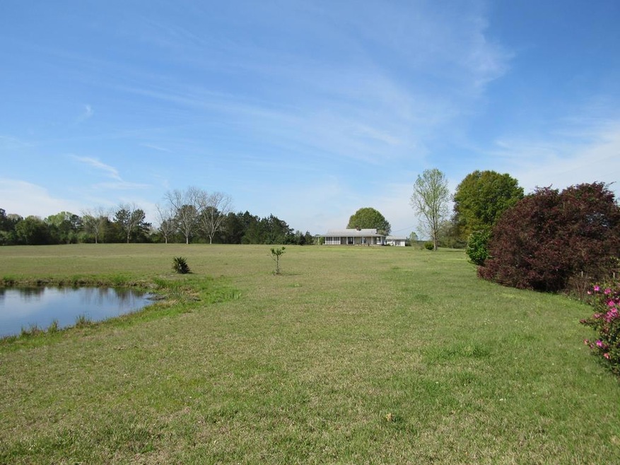 1173 Hilt Fornea Rd, Poplarville, MS 39470 - photo 1