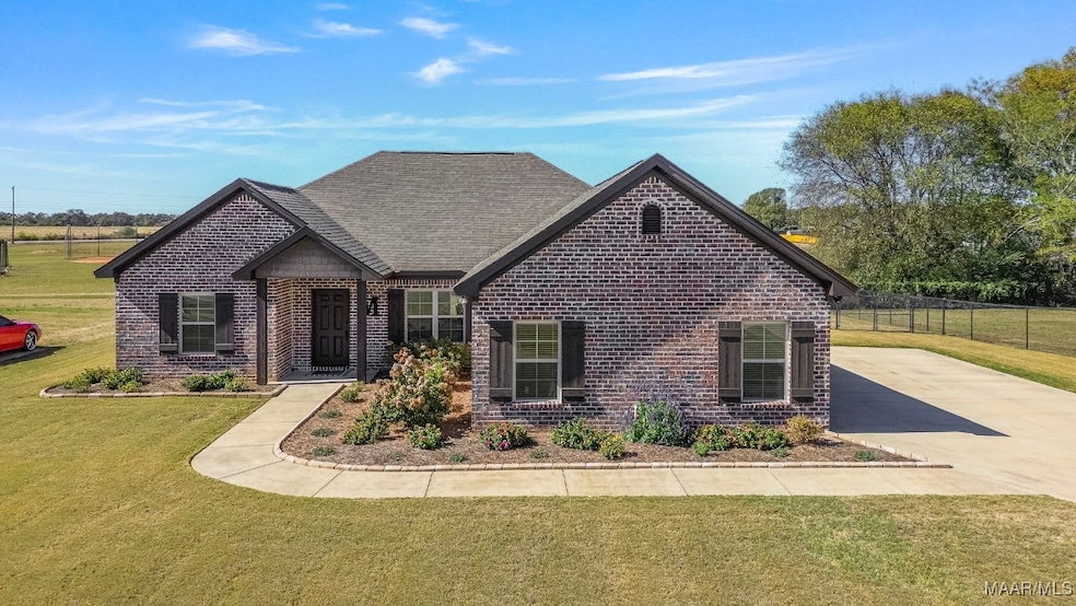 Under Contract $289,000