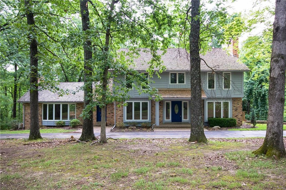 Gorgeous wooded lot.... just over 3 acres!