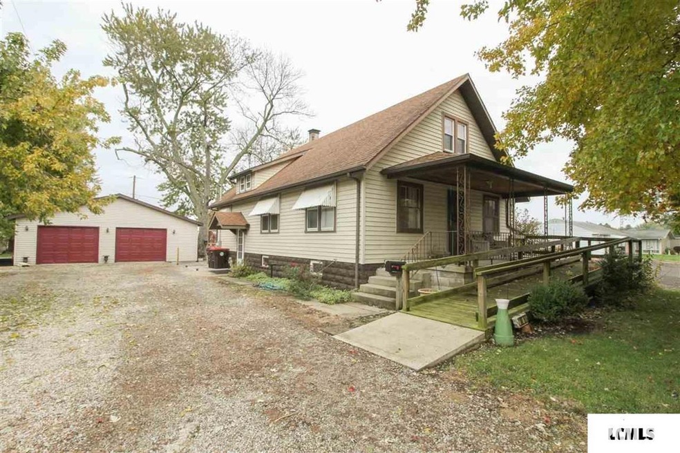 1616 Pekin St, Lincoln, IL 62656 - photo 1