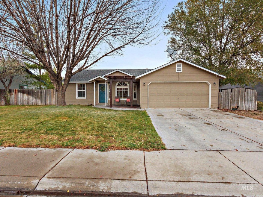 204 School Ave, Nampa, ID 83686 - photo 1
