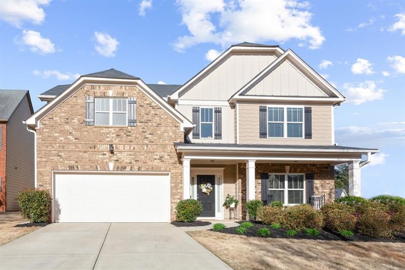 Welcome home to Harmony on the Lakes!
