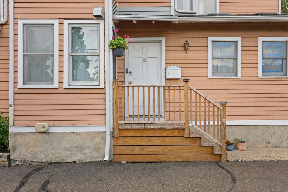 16 Hillside Place unit B1, Norwalk, CT 06854 - photo 1