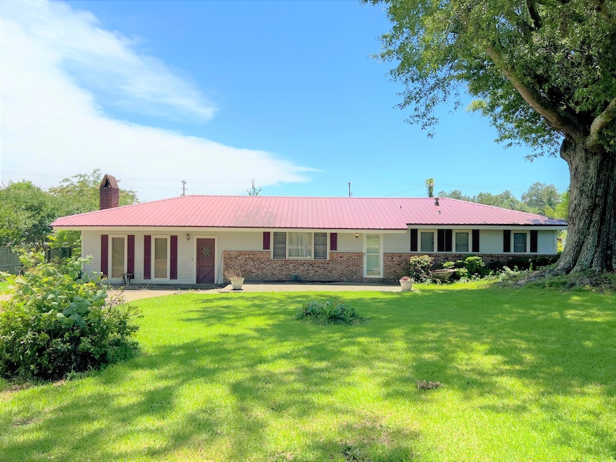 46 Calhoun Rd, Laurel, MS 39443 - photo 1