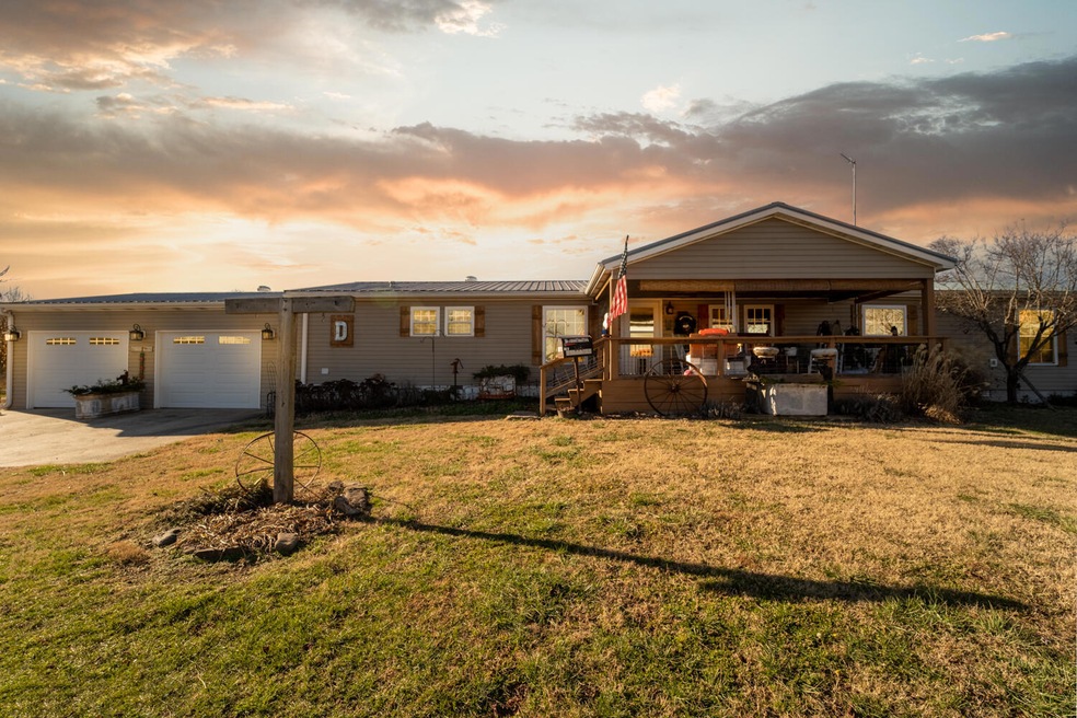 Country Home on 90 acres