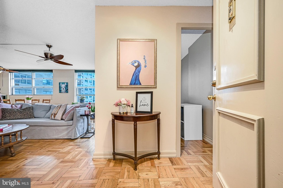 Radnor House unit 320, Bryn Mawr, PA 19010 - photo 1