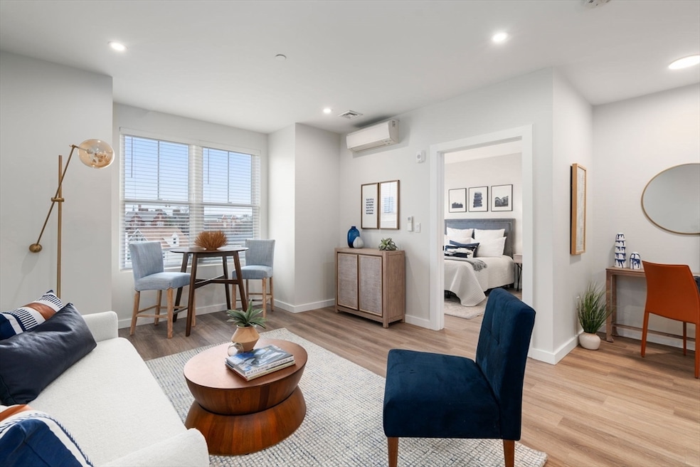 10 Somerset Ave unit 405, Winthrop, MA 02152 - photo 1