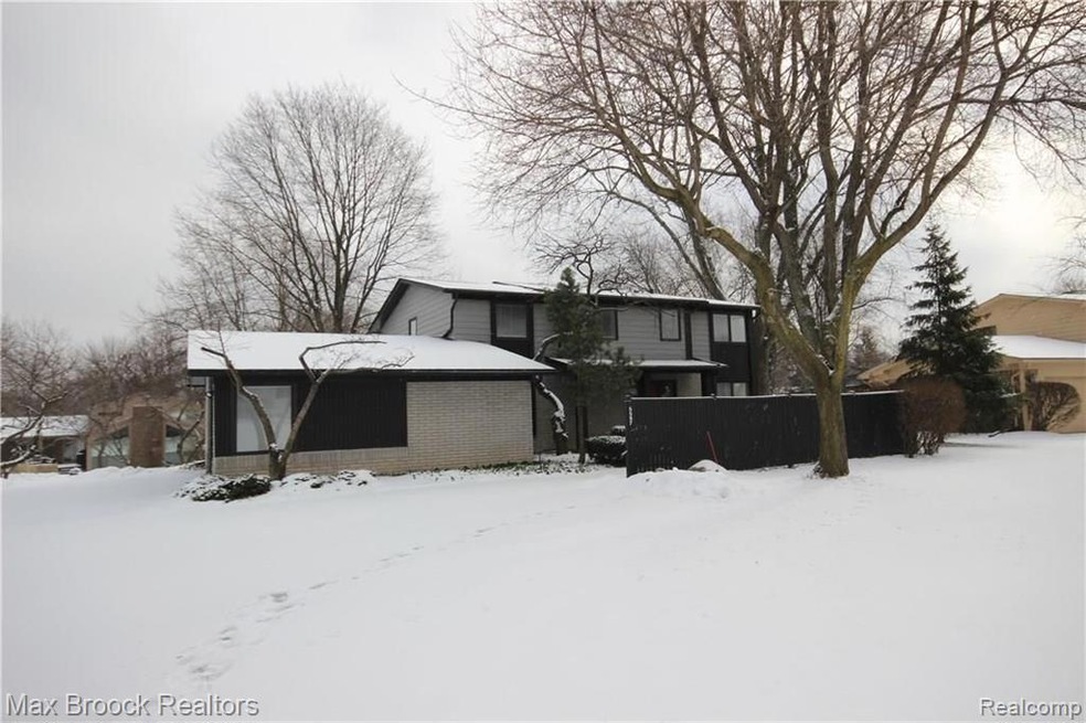Nice colonial and large lot