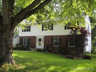 11 Manor Way, Poughkeepsie, NY 12603 - photo 1