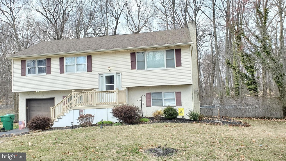 135 N Hunter Forge Rd, Newark, DE 19713 - photo 1