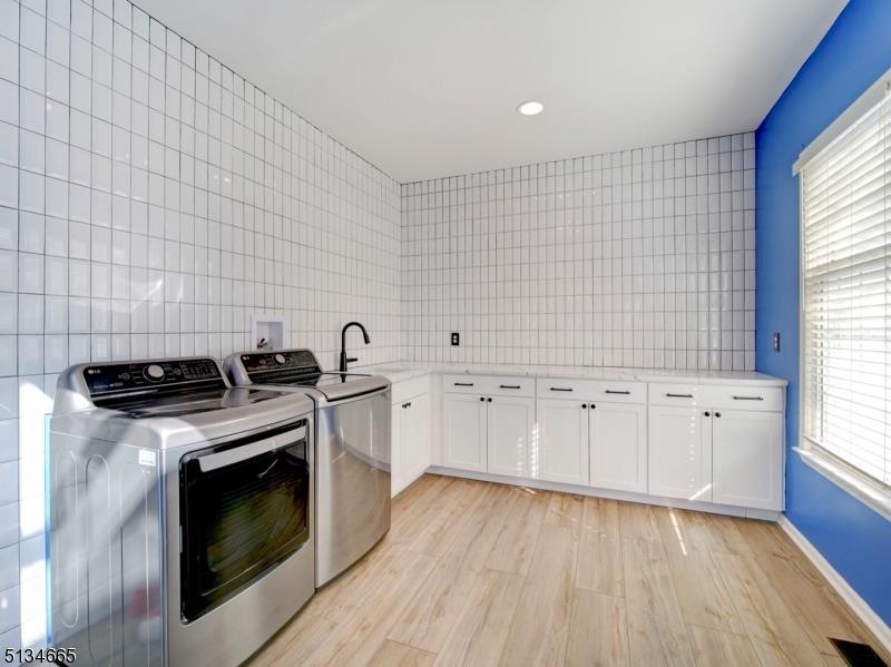 26 Hemingway Dr, Ledgewood, NJ 07852 - photo 1