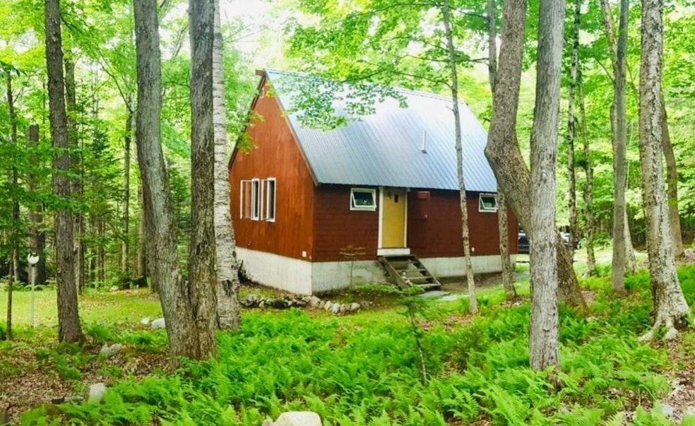 621 N Groton Rd, Hebron, NH 03241 - photo 1