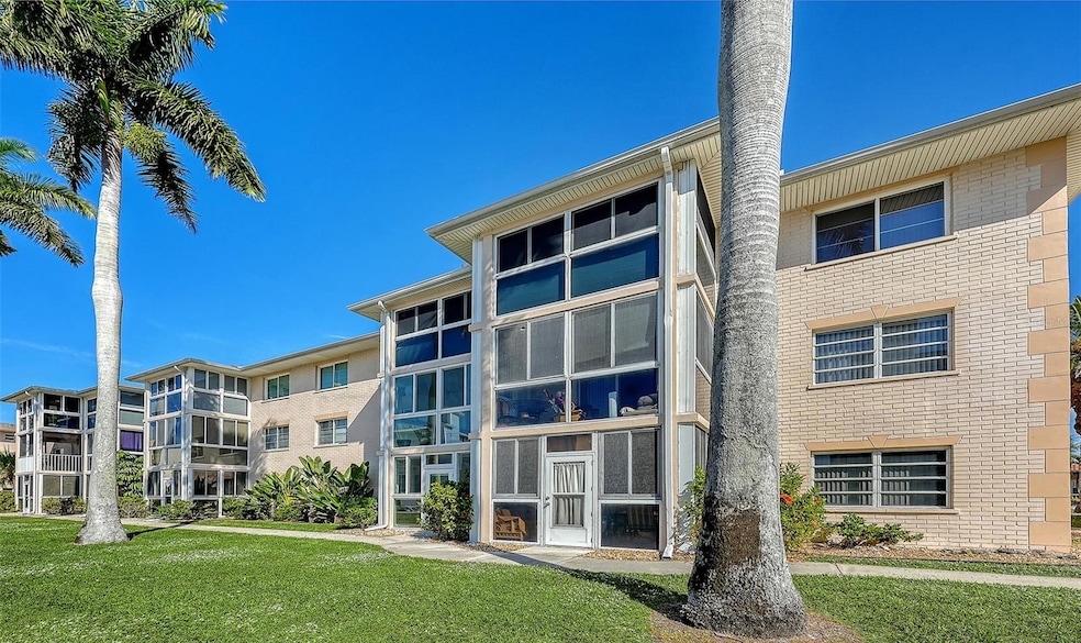 Gulf Point unit A2, Venice, FL 34285 - photo 1