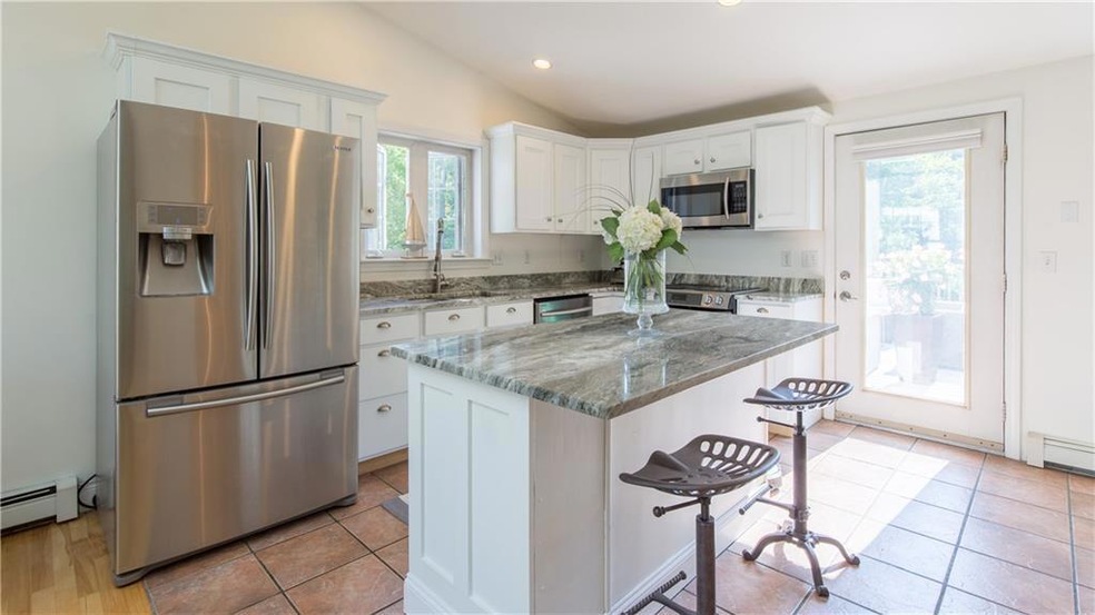 14 Rowe Ct, Freeport, ME 04032 - photo 1