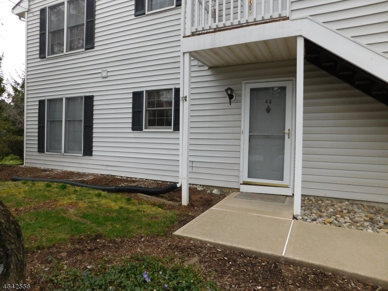 43 Mallard Ct unit 43, Three Bridges, NJ 08887 - photo 1