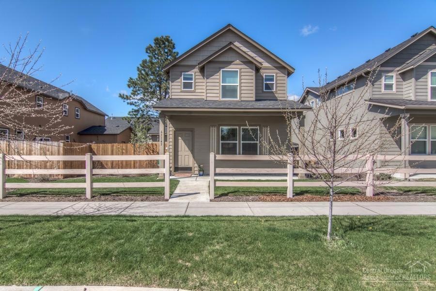 61145 Brosterhous Rd, Bend, OR 97702 - photo 1