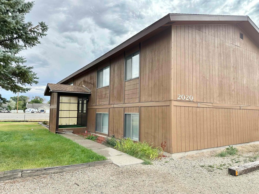 Front of apartment complex