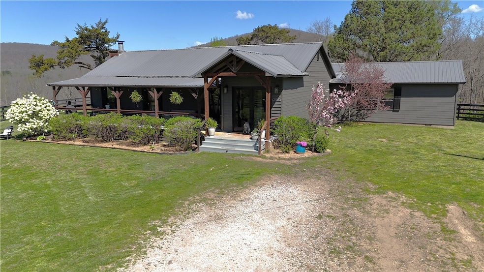 For Sale $885,000 • Co-Listing Agent