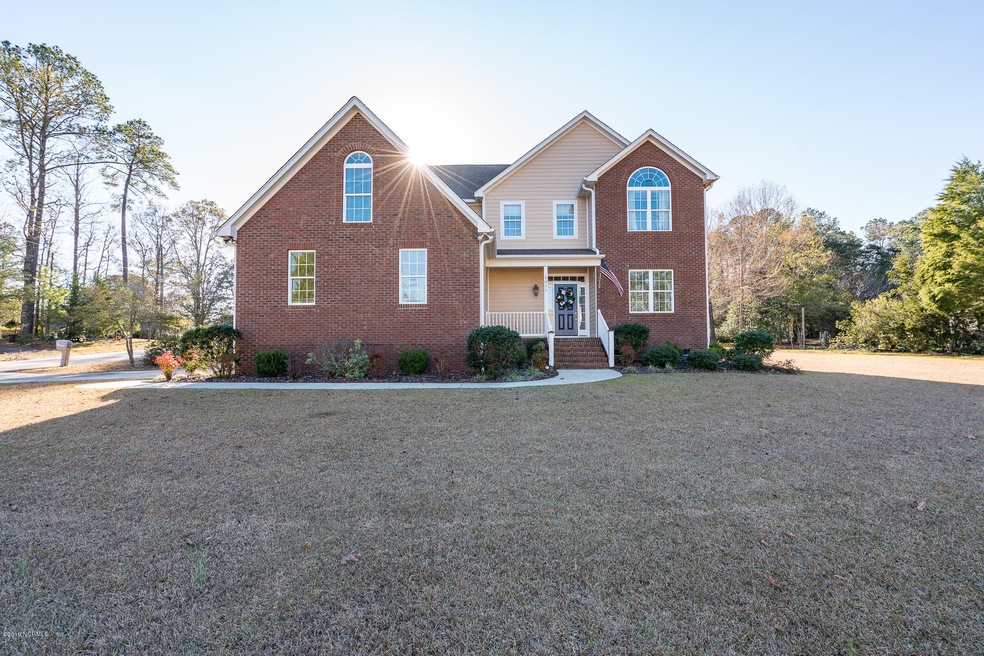 1051 Country Club Dr, Jacksonville, NC 28546 - photo 1