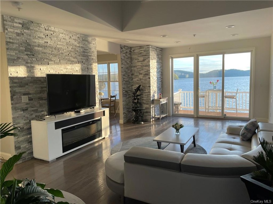 1002 Half Moon Bay Dr, Croton-On-hudson, NY 10520 - photo 1