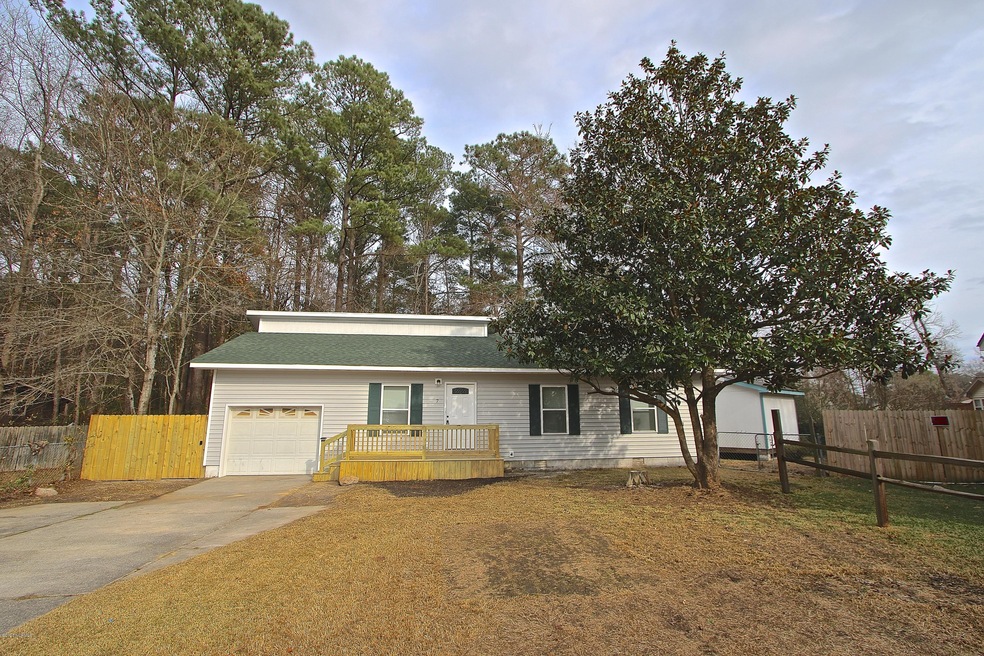 7 Lakewood Ct, Jacksonville, NC 28546 - photo 1