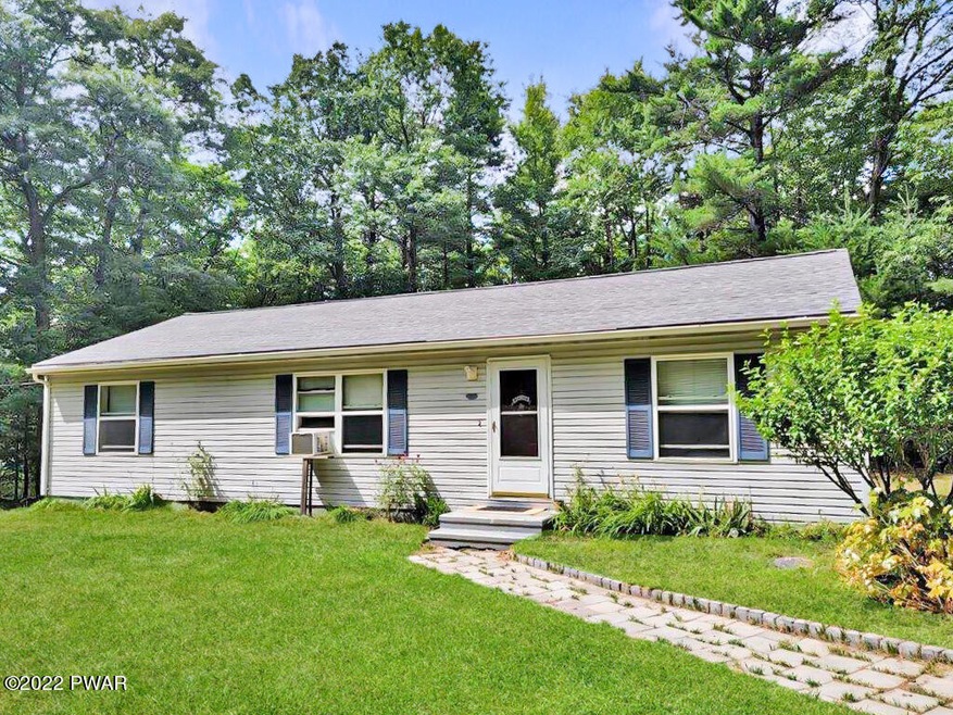 121 Sylvan Dr, Milford, PA 18337 - photo 1