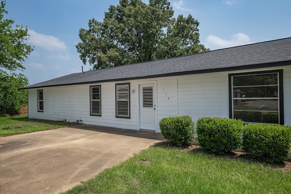 510 Bradburn Rd unit 514, Grand Saline, TX 75140 - photo 1