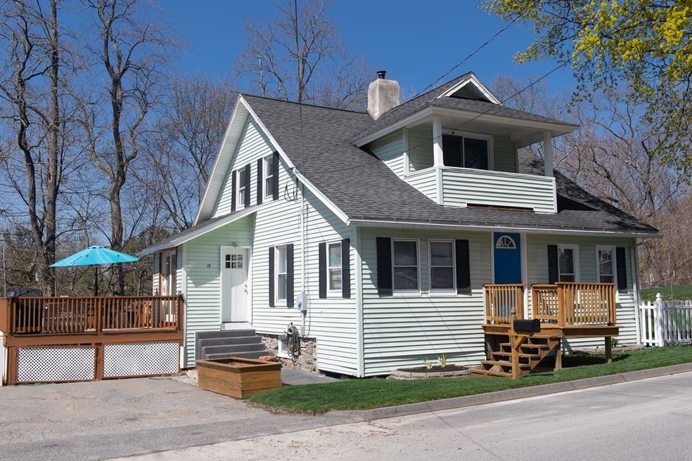 19 Benson St, Worcester, MA 01604 - photo 1
