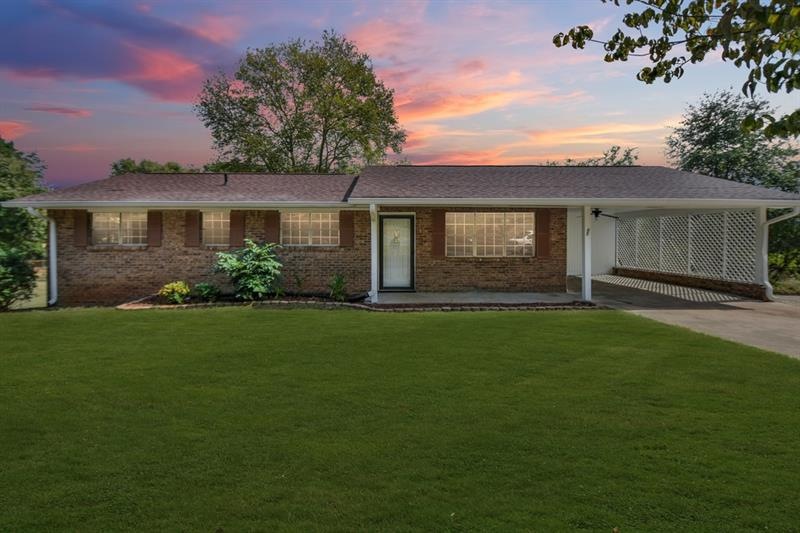 3 Bedroom/ 1.5 Bath Brick Ranch