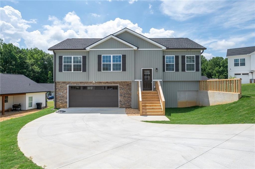 116 Westview Dr SW, Calhoun, GA 30701 - photo 1