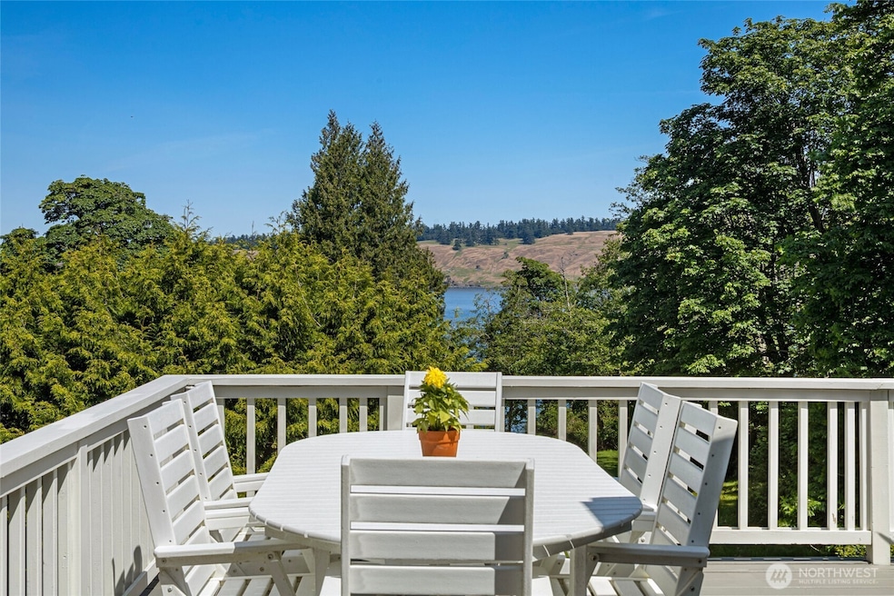 Pending $890,000 • Co-Listing Agent