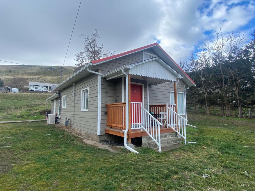 1212 4th St, Asotin, WA 99402 - photo 1