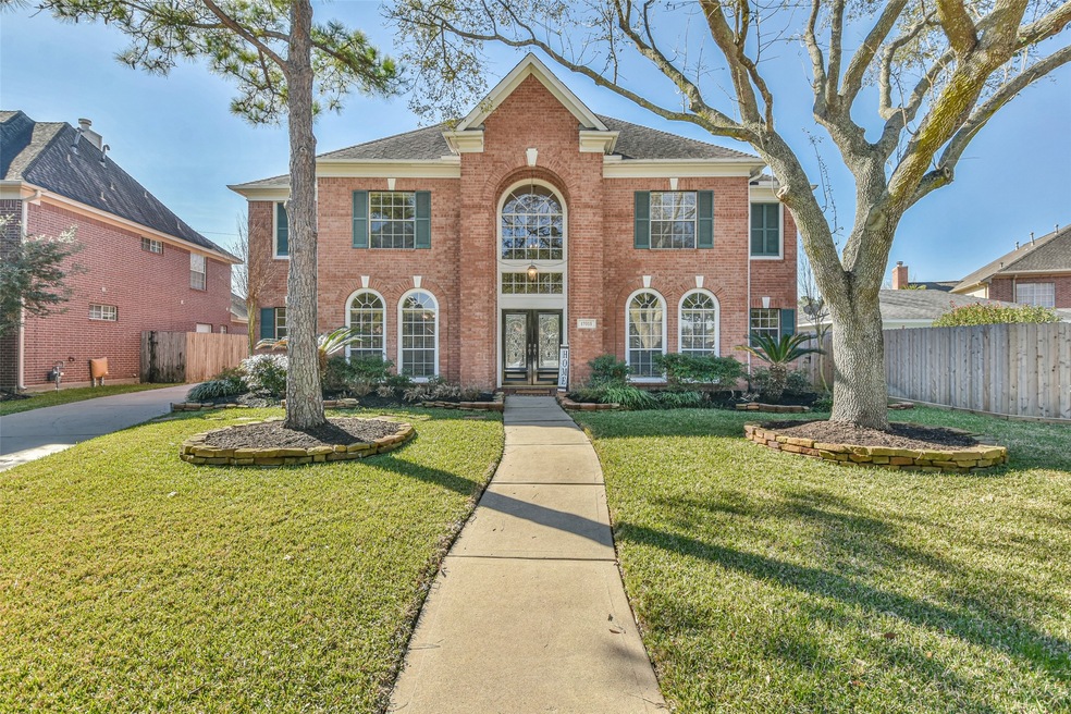 17015 Laguna Springs Dr, Houston, TX 77095 - photo 1