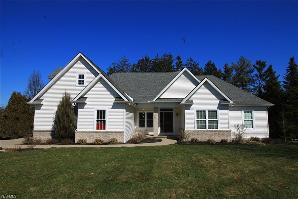 547 E Pioneer Trail, Aurora, OH 44202 - photo 1