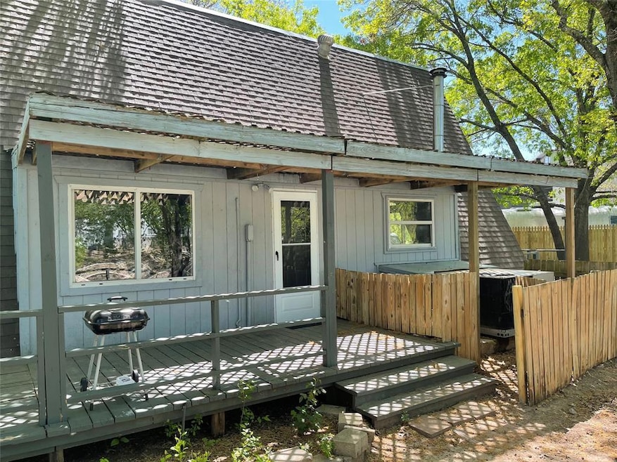 500 Gemini Ct, Granbury, TX 76049 - photo 1