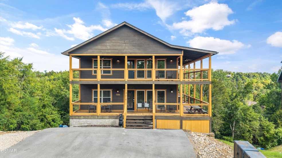 324 Oak Vista Ct, Sevierville, TN 37876 - photo 1