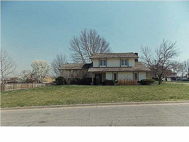 8241 BLUESTEM ST, WICHITA, KS 67207