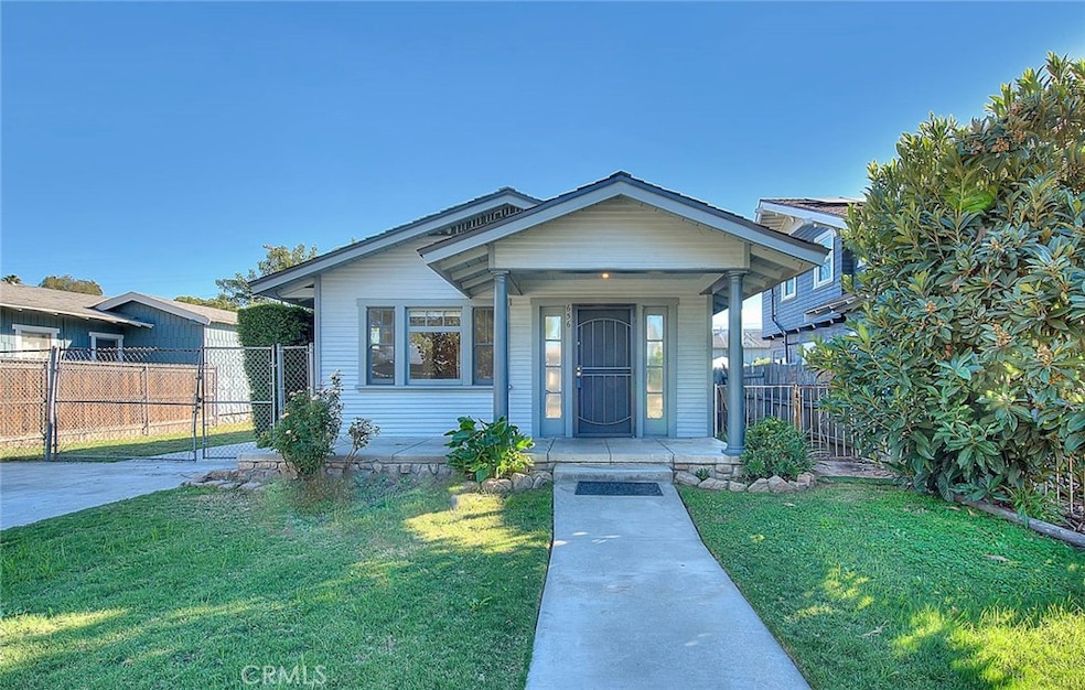 656 E Columbia Ave, Pomona, CA 91767 - photo 1