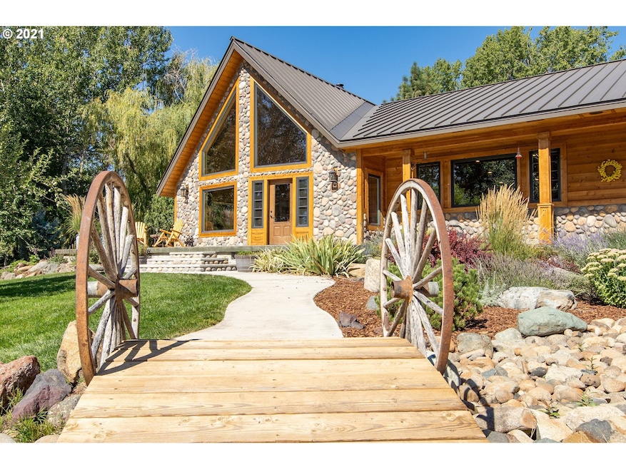 37495 Boulder Flat Ln, Halfway, OR 97834 - photo 1