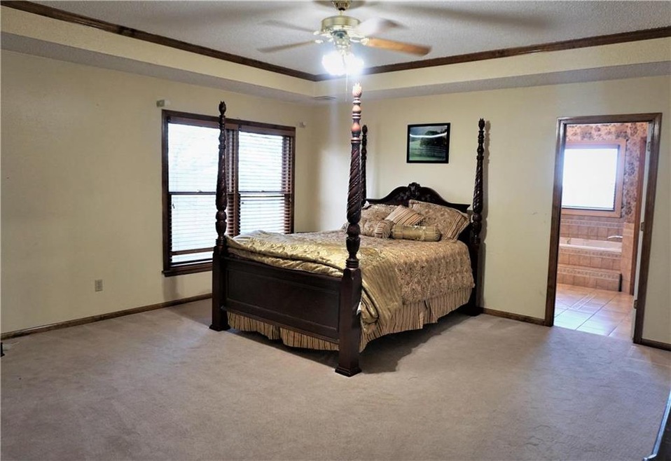 16235 W 80th Place, Lenexa, KS 66219 - photo 1