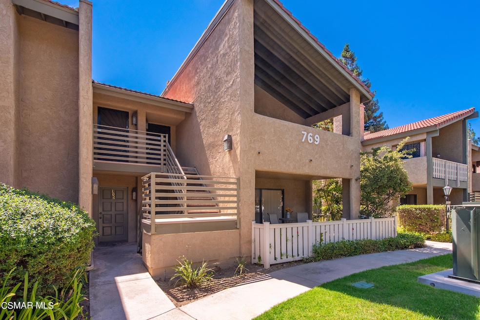 769 Birchpark Cir Unit 207, Thousand Oaks, CA 91360 | MLS# 223003408 ...