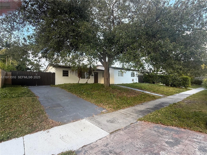 10371 SW 201st Terrace, Cutler Bay, FL 33189 - photo 1