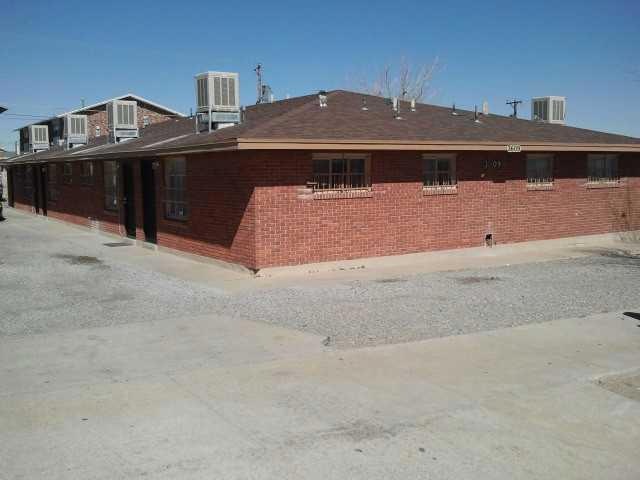 3609 Lincoln Ave, El Paso, TX 79930 - photo 1