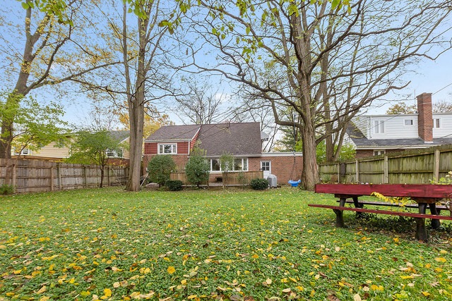 18434 Clyde Rd, Homewood, IL 60430 - photo 1