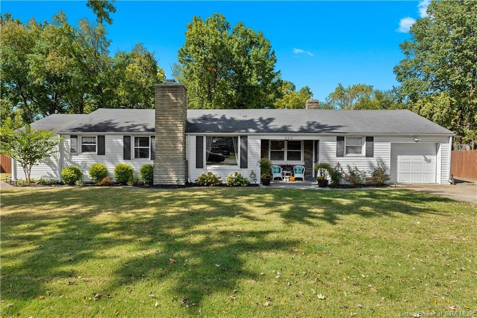 905 Sycamore Dr, Jeffersonville, IN 47130 - photo 1