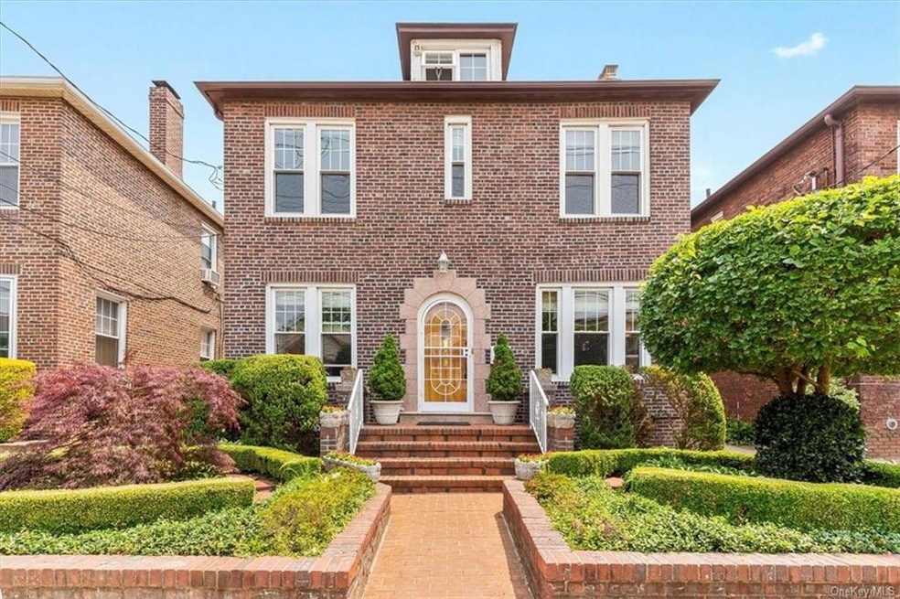 2320 Tiemann Ave, Bronx, NY 10469