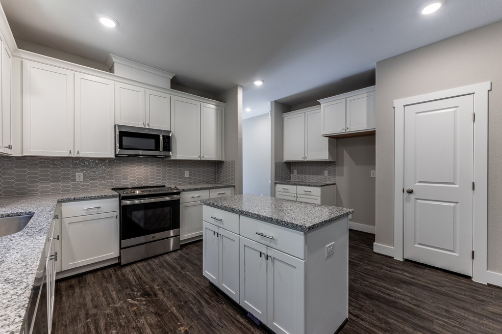 26 Firewood Rd, Huntsville, TX 77340 - photo 1