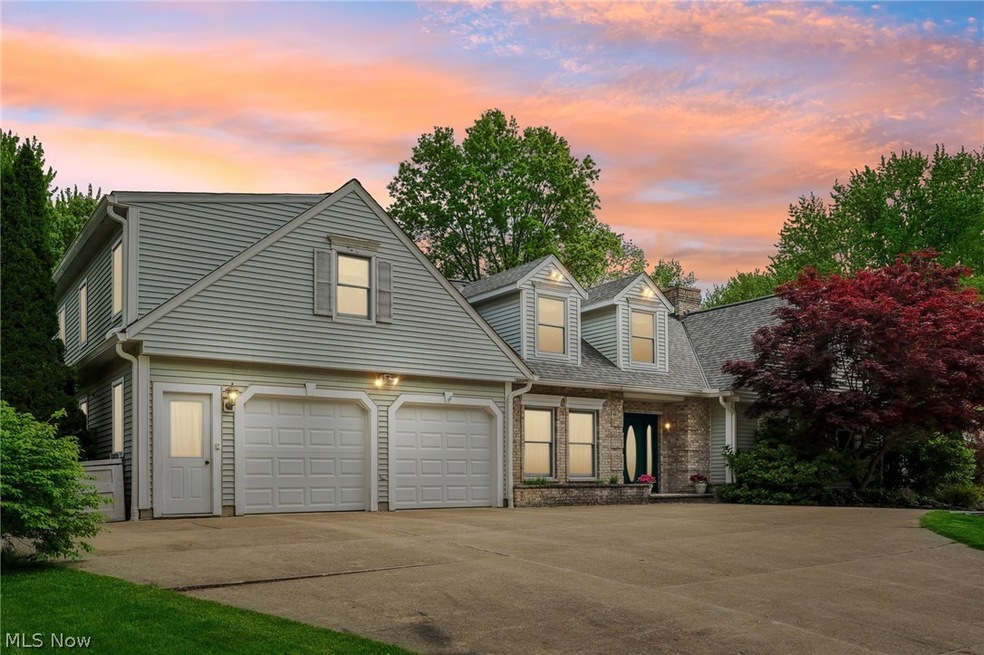 225 Shawnee Trail, Aurora, OH 44202 - photo 1