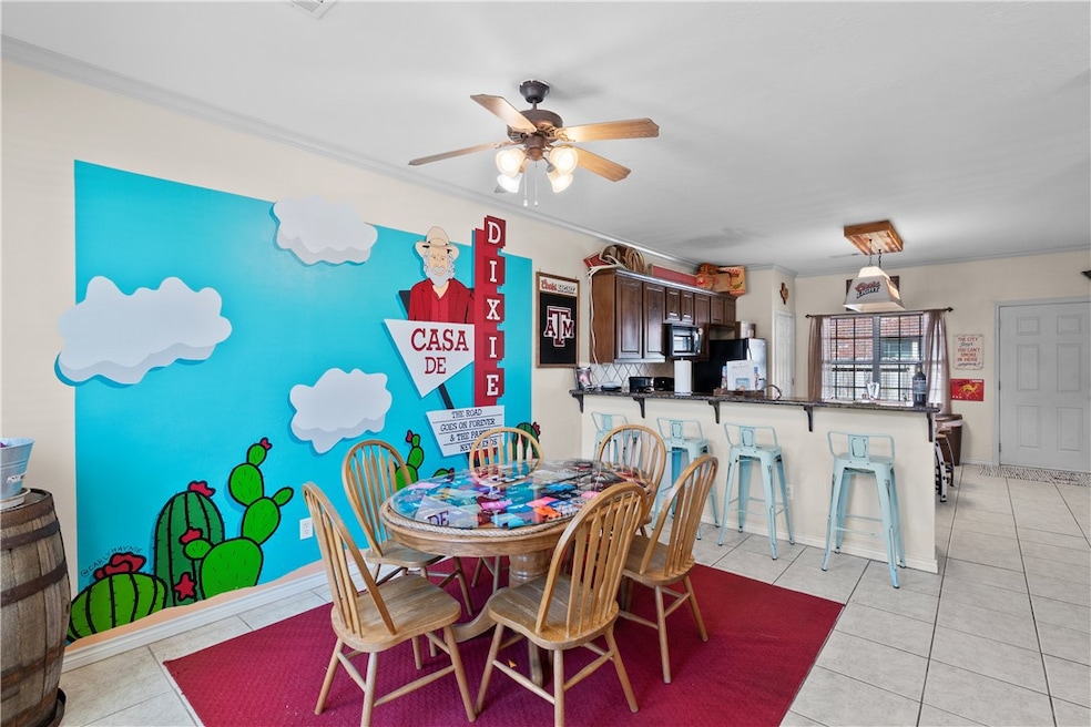 410 Forest Dr, College Station, TX 77840 - photo 1